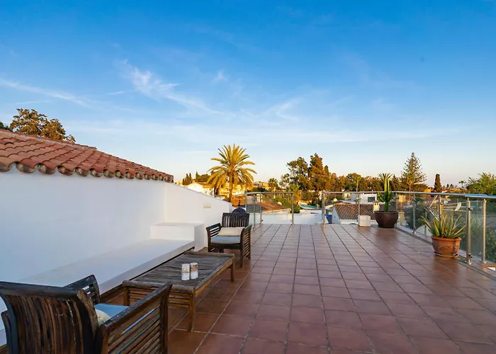 Madrugada, Beachside In Costabella ماربيا