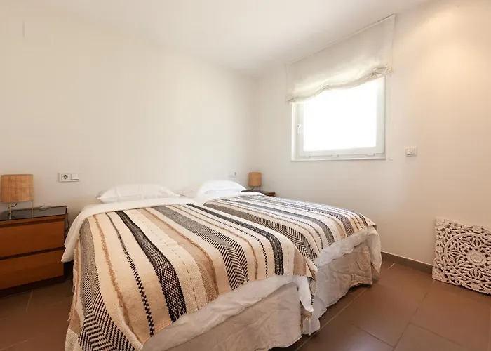 Madrugada, Beachside In Costabella ماربيا